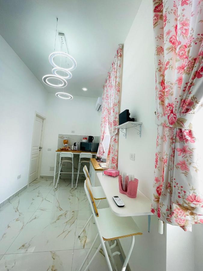 Virgy House Bed & Breakfast Napoli Dış mekan fotoğraf