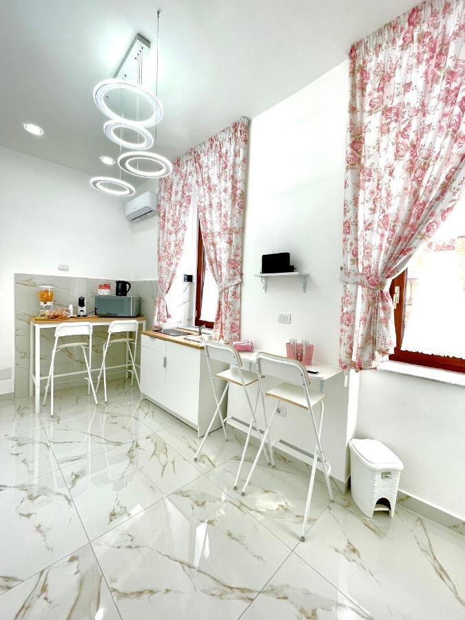 Virgy House Bed & Breakfast Napoli Dış mekan fotoğraf